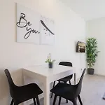 Host Wise - Private Flats - Terrace Apartamento