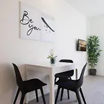 Host Wise - Private Flats - Terrace Porto