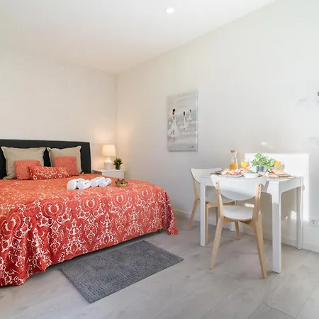 Host Wise - Private Flats - Terrace Apartment *