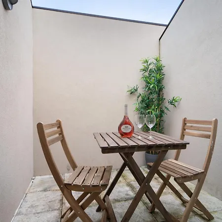 Host Wise - Private Flats - Terrace *