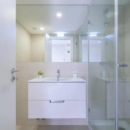 Host Wise - Private Flats - Terrace