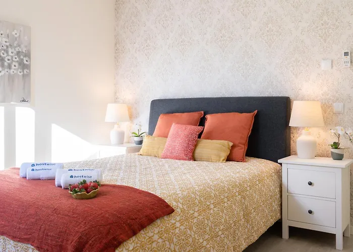 Host Wise - Private Flats - Terrace Porto