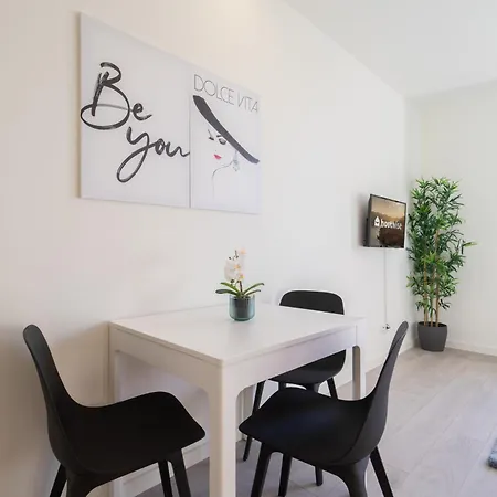 Host Wise - Private Flats - Terrace شقة