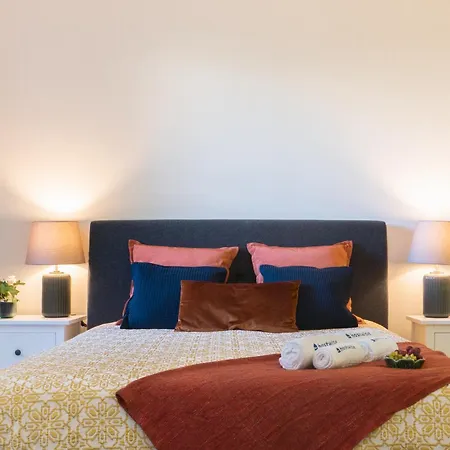 Host Wise - Private Flats - Terrace