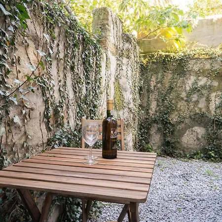 Host Wise - Private Flats - Terrace *