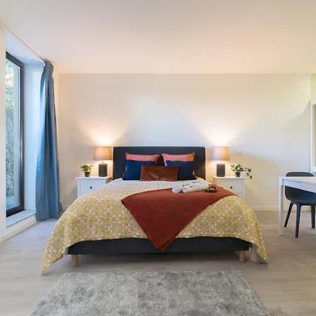 Host Wise - Private Flats - Terrace Oporto